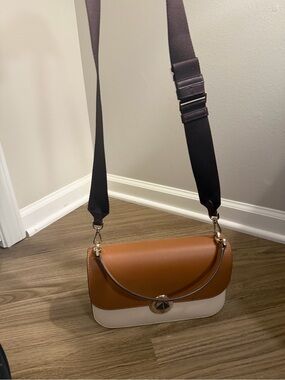 Kate Spade Two-Tone Tan and Cream Crossbody Shoulder Bag